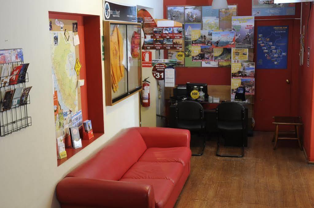 Flying Dog Hostel Lima Extérieur photo